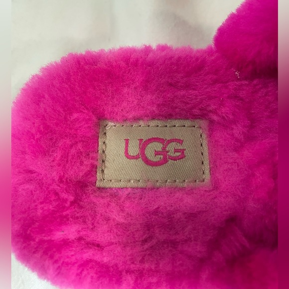 Uggs hot pink sliders - Picture 7 of 8